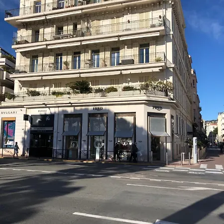 Brand New In The Heart Of * Cannes